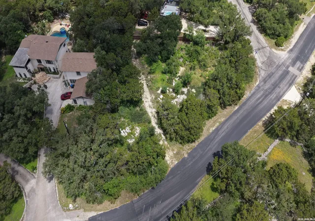 2nd image of 7507 Hummingbird Hill Ln, San Antonio, TX 78255 | MLS# 1999150