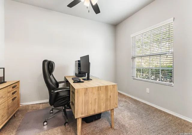 4th image of 245 Hanover Pl, Cibolo, TX 78108 | MLS# 1999170