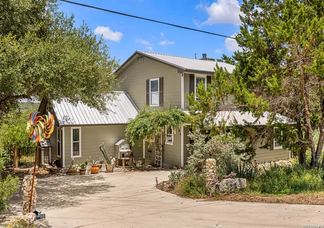 3rd image of 707 Appaloosa Dr, Fischer, TX 78623 | MLS# 1999191