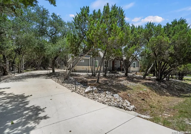 2nd image of 1016 Happy Hollow Dr, New Braunfels, TX 78132 | MLS# 1999195