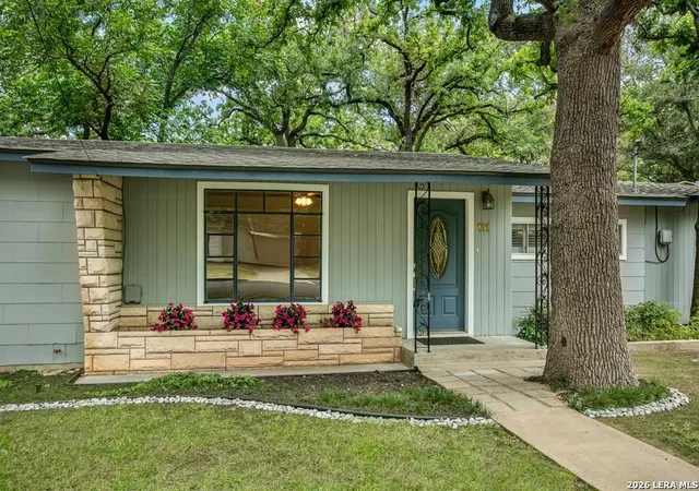 1st image of 109 And 111 Beverly Dr, Fredericksburg, TX 78624 | MLS# 1999250