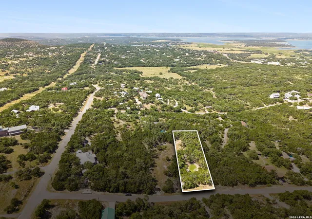2nd image of 1043 Summit Blf, Canyon Lake, TX 78133 | MLS# 1999284