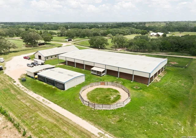 3rd image of 1025 Horse Lane, Weimar, TX 78962 | MLS# 1999287