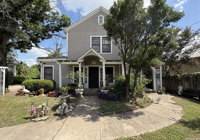 Photo 1 of Sale Pending at 706 E Carson, San Antonio, TX 78208 | MLS# 1999290 | Listing updated on 2026-09-05