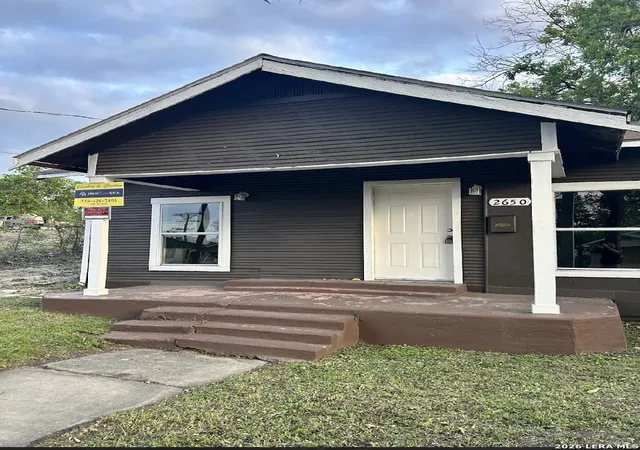 3rd image of 2650 E Commerce St, San Antonio, TX 78203 | MLS# 1999306