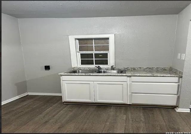 5th image of 2650 E Commerce St, San Antonio, TX 78203 | MLS# 1999306