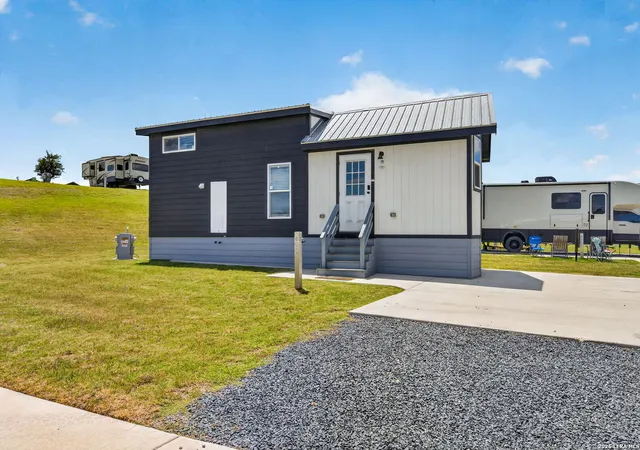 Photo 4 of Single family home for sale at 5386 Ranch Road 1376 #95, Fredericksburg, TX 78624 | MLS# 1999335 | Listing updated on 2026-09-21