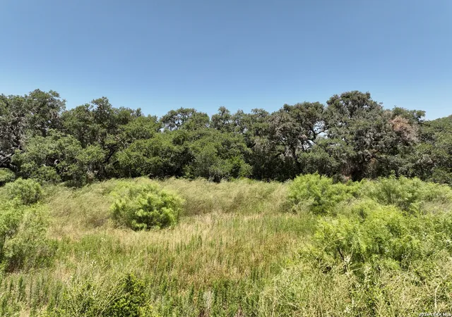 4th image of 182 Grand Oaks, Hondo, TX 78861 | MLS# 1999358