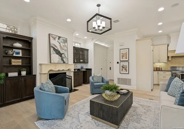 Photo 3 of Sale Pending at 130 Harrigan Ct #130, San Antonio, TX 78209 | MLS# 1999361 | Listing updated on 2026-08-10