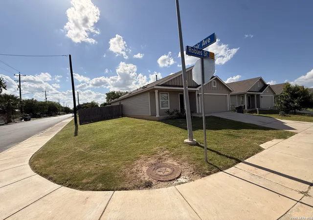 4th image of 2731 Robles St, San Antonio, TX 78226 | MLS# 1999384