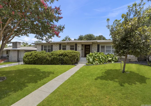 3rd image of 206 E Agarita Ave, San Antonio, TX 78212 | MLS# 1999390