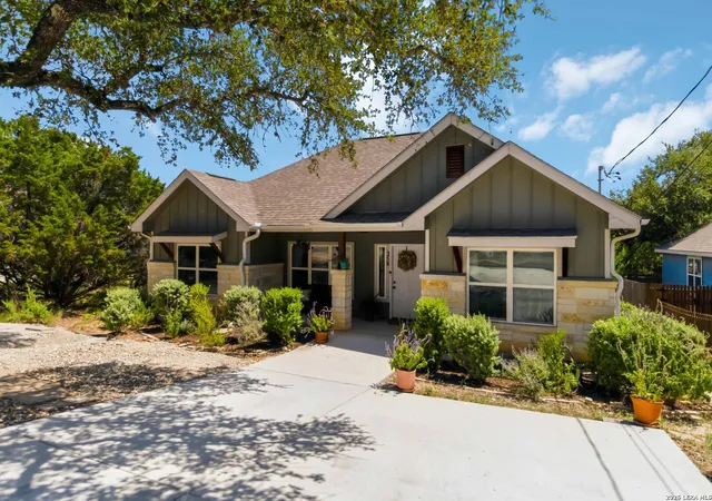 Photo 1 of Sale Pending at 258 Lighthouse, Canyon Lake, TX 78133 | MLS# 1999395 | Listing updated on 2026-08-08