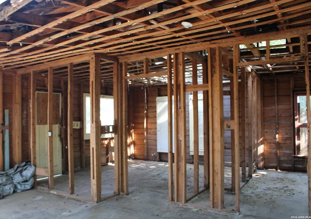 5th image of 717 Ormand St, Pleasanton, TX 78064 | MLS# 1999404