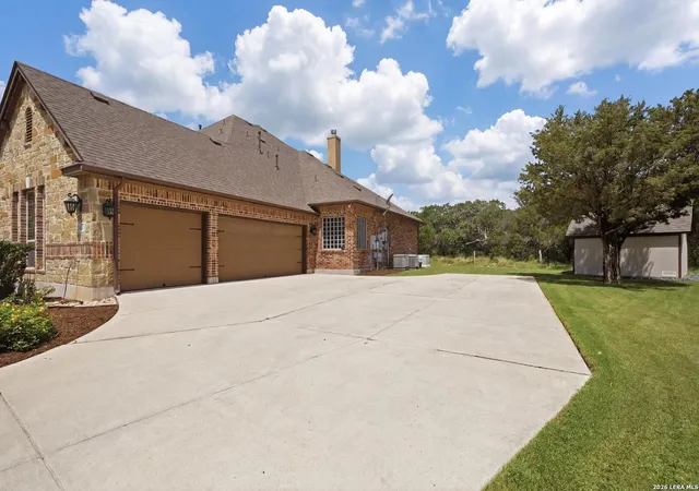Photo 3 of Single family home for sale at 221 Allemania Dr, New Braunfels, TX 78132 | MLS# 1999429 | Listing updated on 2026-08-21
