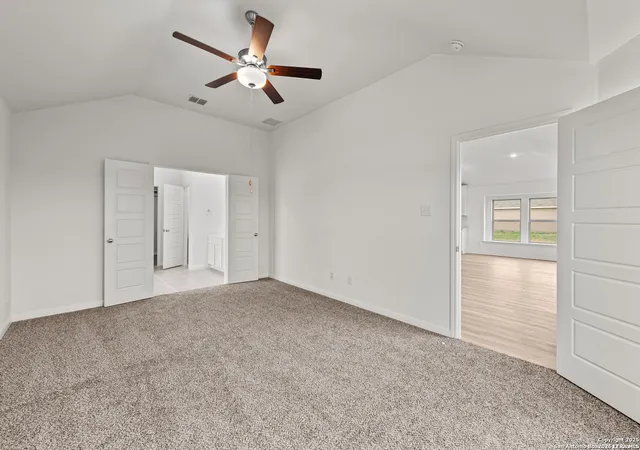 3rd image of 100 Prescott Dr, Floresville, TX 78114 | MLS# 1999439