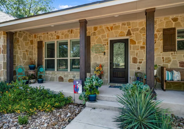 2nd image of 170 Montesito Ln, Floresville, TX 78114 | MLS# 1999447