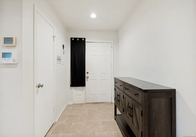 Photo 4 of Single family home for sale at 4755 Crested Grv, San Antonio, TX 78217 | MLS# 1999461 | Listing updated on 2026-07-21