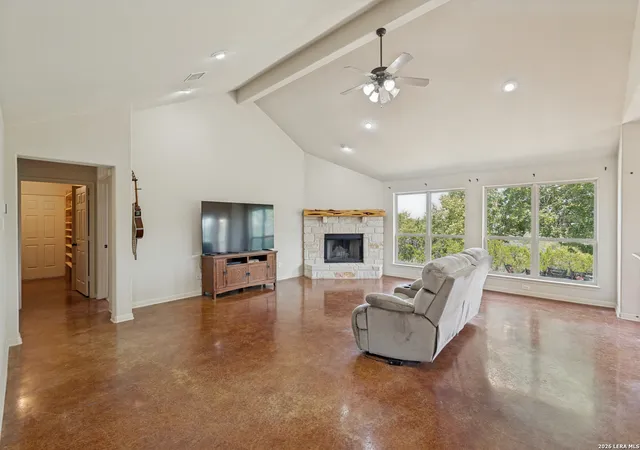 4th image of 421 Armadillo Trail Dr E, Comfort, TX 78013 | MLS# 1999480