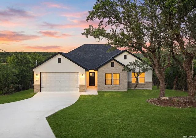 Photo 1 of Single family home for sale at 1111 Rocky Ridge Loop, Canyon Lake, TX 78133 | MLS# 1999482 | Listing updated on 2026-10-29