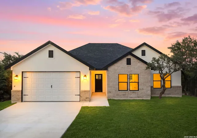 Photo 1 of Single family home for sale at 1111 Rocky Ridge Loop, Canyon Lake, TX 78133 | MLS# 1999482 | Listing updated on 2026-10-29