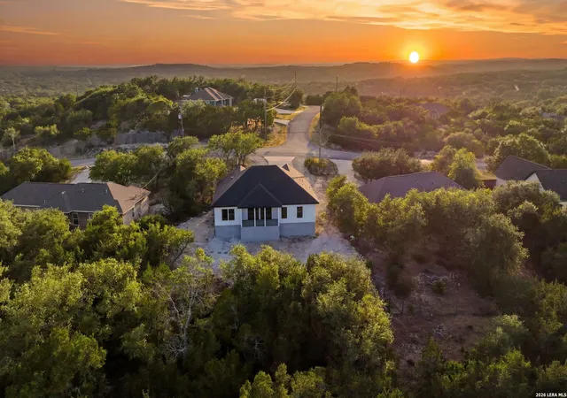 Photo 2 of Single family home for sale at 1111 Rocky Ridge Loop, Canyon Lake, TX 78133 | MLS# 1999482 | Listing updated on 2026-10-29