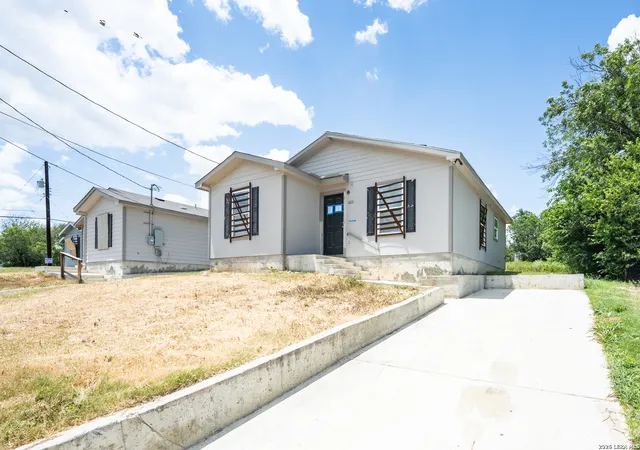 Photo 2 of Single family home for sale at 1011 Yucca St, San Antonio, TX 78220 | MLS# 1999489 | Listing updated on 2026-09-10