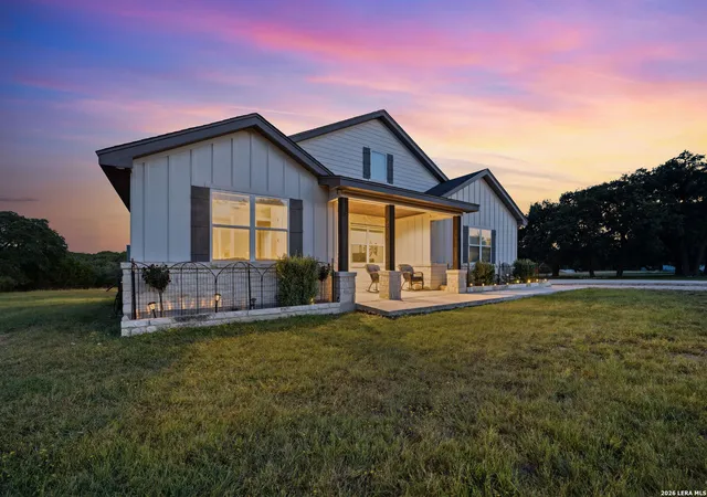 Photo 3 of Single family home for sale at 1644 Rebecca Ranch Rd, Canyon Lake, TX 78133 | MLS# 1999492 | Listing updated on 2026-09-19
