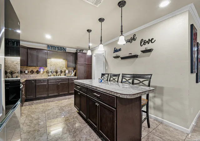 Photo 4 of Sale Pending at 9634 Claudia Cir, San Antonio, TX 78251 | MLS# 1999504 | Listing updated on 2026-09-08