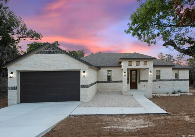 2nd image of 333 Eagle Rock Rd, Spring Branch, TX 78070 | MLS# 1999509
