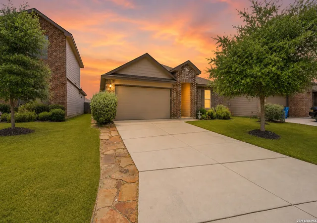 Photo 1 of Sale Pending at 2122 Silver Maple, New Braunfels, TX 78130 | MLS# 1999527 | Listing updated on 2026-08-12