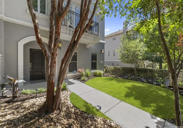 5th image of 215 E Mulberry #215-2, San Antonio, TX 78212 | MLS# 1999584
