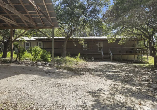 3rd image of 184 Linda, Canyon Lake, TX 78133 | MLS# 1999607