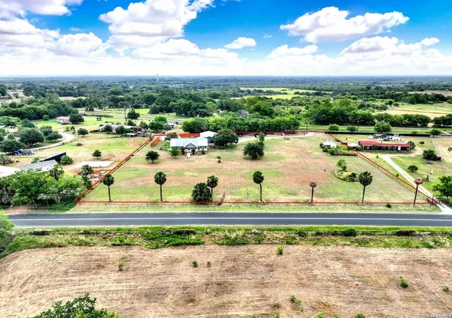 Photo 1 of Single family home for sale at 14805 Ladd Rd, Atascosa, TX 78002 | MLS# 1999617 | Listing updated on 2026-08-23