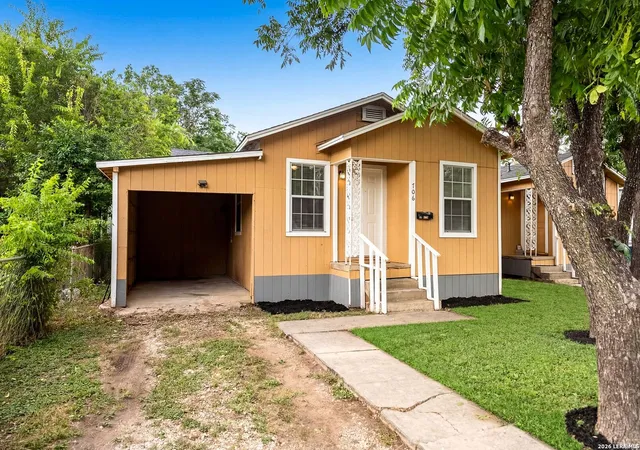 Photo 3 of Single family home for sale at 706 W Winnipeg Ave, San Antonio, TX 78225 | MLS# 1999621 | Listing updated on 2026-09-10