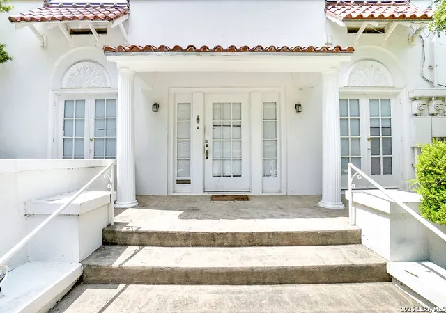 1st image of 406 E Mulberry, San Antonio, TX 78212 | MLS# 1999627