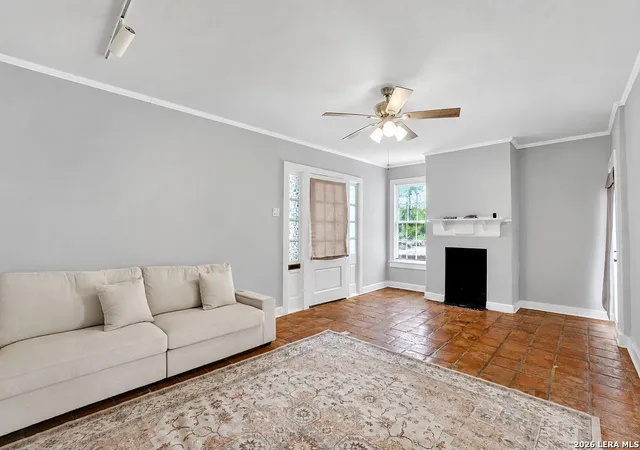 2nd image of 406 E Mulberry, San Antonio, TX 78212 | MLS# 1999627