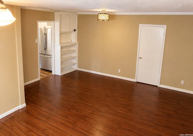 4th image of 1309 N Avenue E, Beeville, TX 78102 | MLS# 1999635