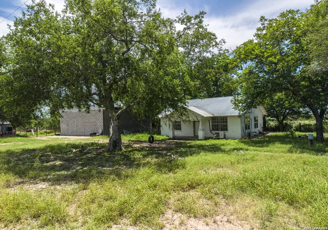 5th image of 1398 W Moore Ave, Quemado, TX 78877 | MLS# 1999642