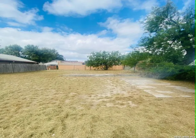 4th image of 787 E Webster St, Eagle Pass, TX 78852 | MLS# 1999644