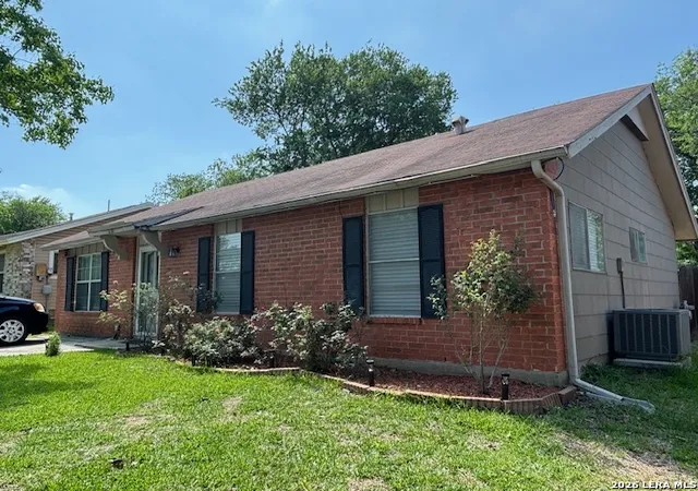 3rd image of 12310 Trailing Oaks, Live Oak, TX 78233 | MLS# 1999647