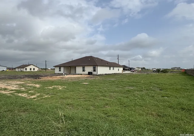 5th image of 472 County Rd 679, Natalia, TX 78059 | MLS# 1999649