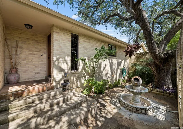 Photo 4 of Single family home for sale at 206 Rio Seco St, San Antonio, TX 78232 | MLS# 1999662 | Listing updated on 2026-09-06