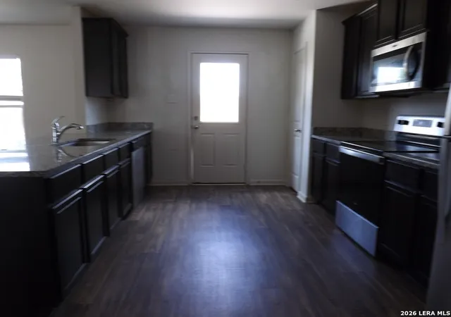Photo 3 of Single family home for sale at 10927 Chatham Ct, Converse, TX 78109 | MLS# 1999683 | Listing updated on 2026-09-15
