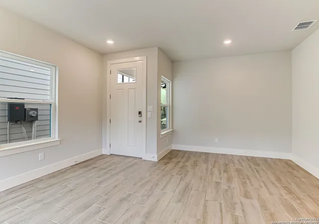 3rd image of 16011 Babcock Road, San Antonio, TX 78255 | MLS# 1999704