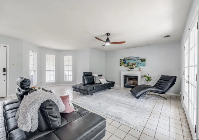 5th image of 9052 Us Hwy 181 N, Floresville, TX 78114 | MLS# 1999705