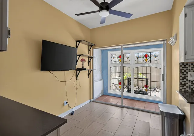 4th image of 7123 Thrush View Ln #35, San Antonio, TX 78209 | MLS# 1999723