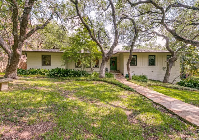 Photo 2 of Single family home for sale at 707 College Blvd, San Antonio, TX 78209 | MLS# 1999746 | Listing updated on 2026-09-16