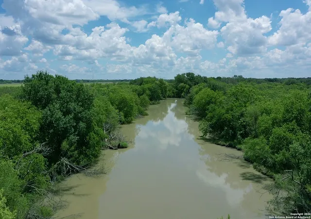 3rd image of 593 Fm 481, Uvalde, TX 78801 | MLS# 1999750