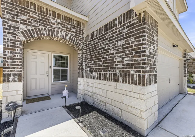 Photo 3 of Single family home for sale at 2938 Brogan Crk, New Braunfels, TX 78130 | MLS# 1999763 | Listing updated on 2026-09-17