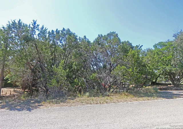 3rd image of 1118 Stagecoach Dr, Canyon Lake, TX 78133 | MLS# 1999774